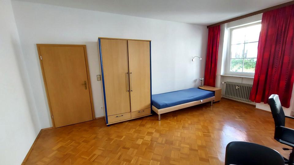 Wohnen auf Zeit Edenkoben - 4 Zimmer, 110 m&sup2;, 330&euro; | Angebot:24785968
