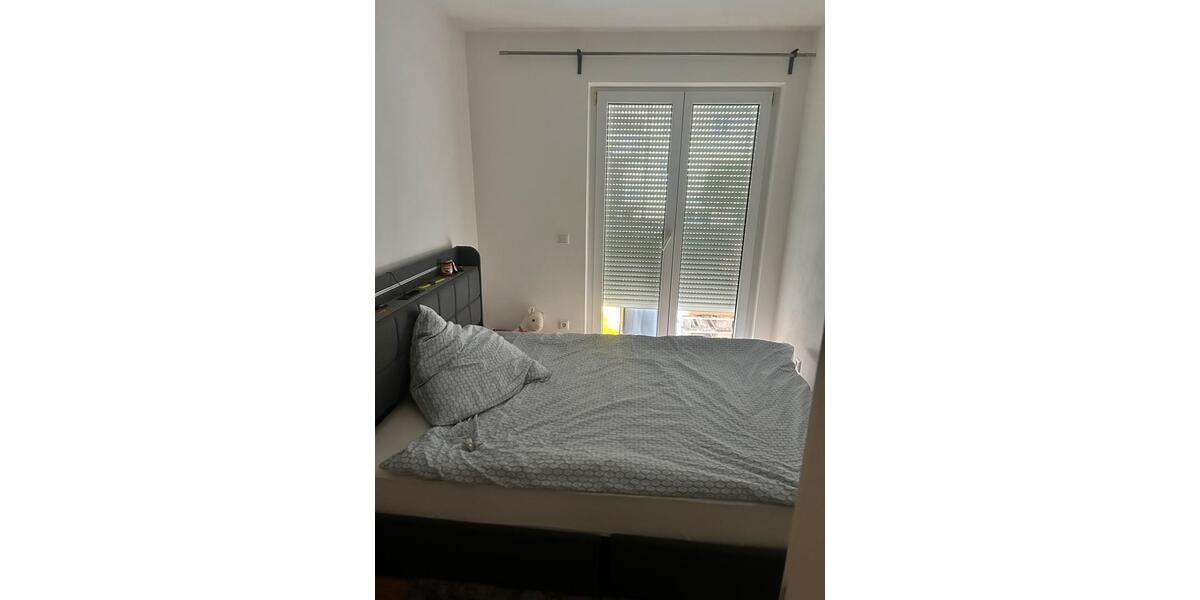 Etagenwohnung Fürstenfeldbruck - 3 Zimmer, 15 m&sup2;, 400&euro; | Angebot:24781178