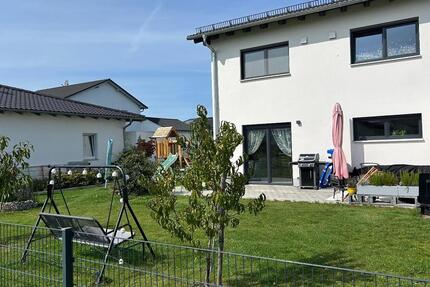 Vermietung Doppelhaushälfte in 94522 Wallersdorf