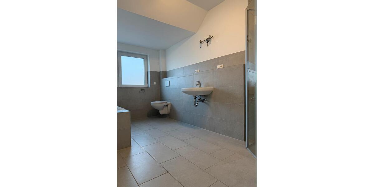 Doppelhaushälfte Neuenkirchen - 4 Zimmer, 121 m&sup2;, 1.000&euro; | Angebot:25027445