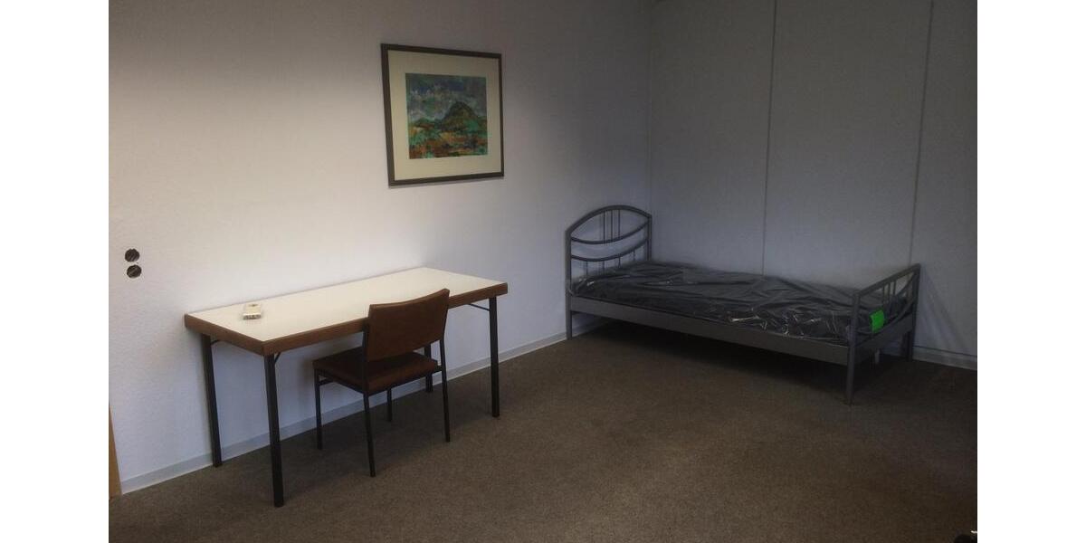 Etagenwohnung Göppingen - 1 Zimmer, 25 m&sup2;, 390&euro; | Angebot:25903795