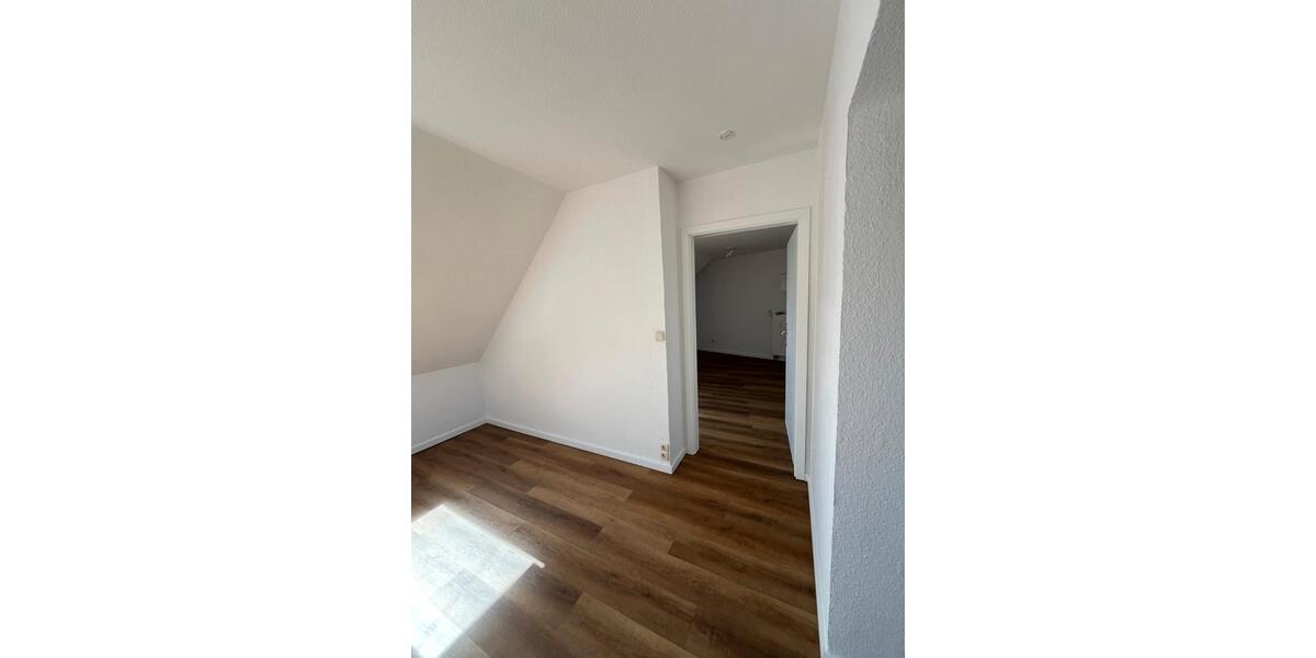 Dachgeschoßwohnung Stralsund - 3 Zimmer, 83 m&sup2;, 820&euro; | Angebot:26477490