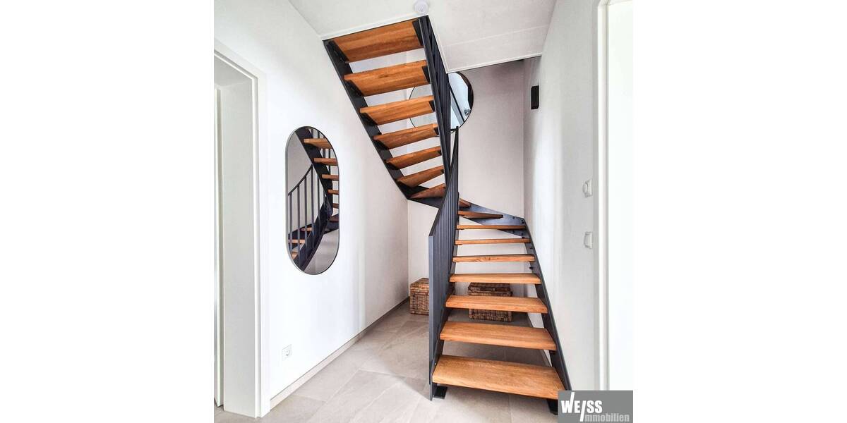 Mehrfamilienhaus, Wohnhaus Frickenhausen am Main - 3 Zimmer, 125 m&sup2;, 1.490&euro; | Angebot:26475835