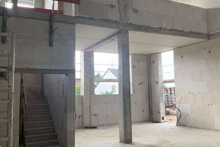 Halle in Wiesbaden 3.200 € 103 m² zimmer