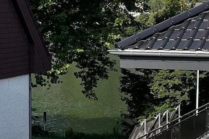 1 Zimmer in 3 er WG frisch renoviert 1 zimmer