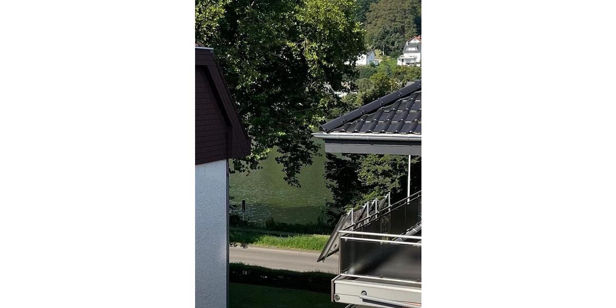 1 Zimmer in 3 er WG frisch renoviert 1 zimmer