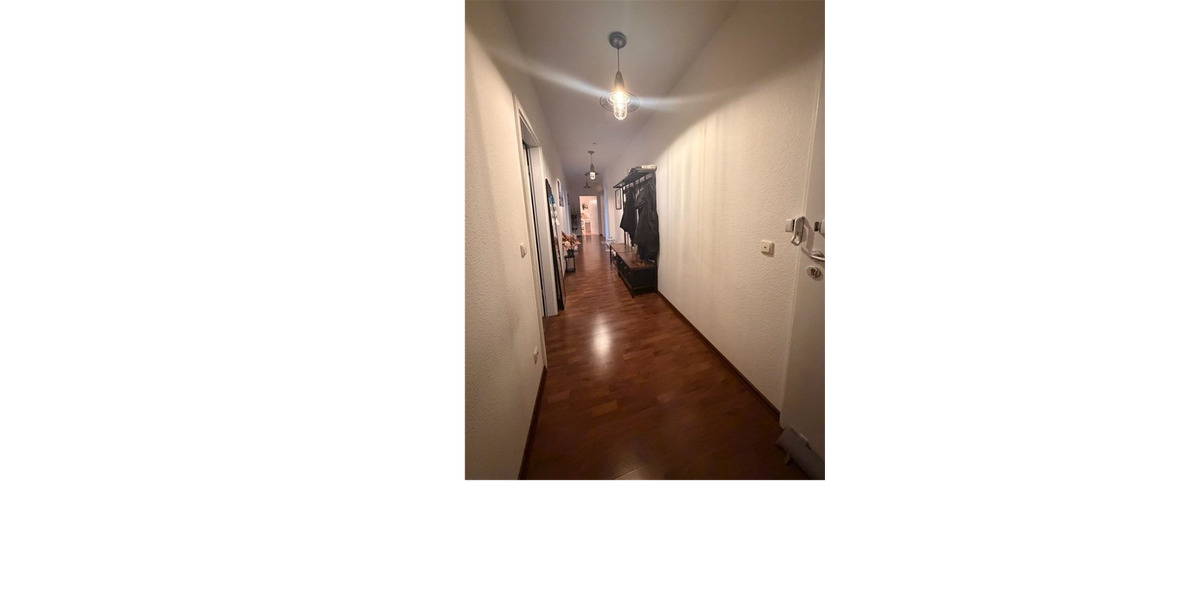 Etagenwohnung Coswig - 2 Zimmer, 101 m&sup2;, 860&euro; | Angebot:26193258