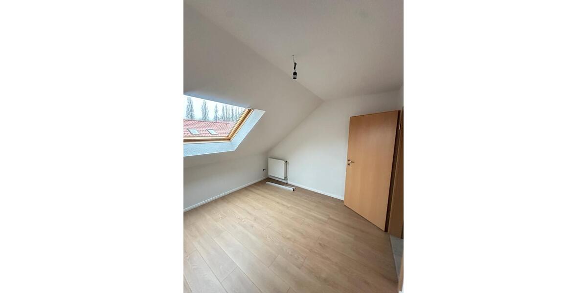 Einfamilienhaus Aurich - 4 Zimmer, 94 m&sup2;, 999&euro; | Angebot:25269581