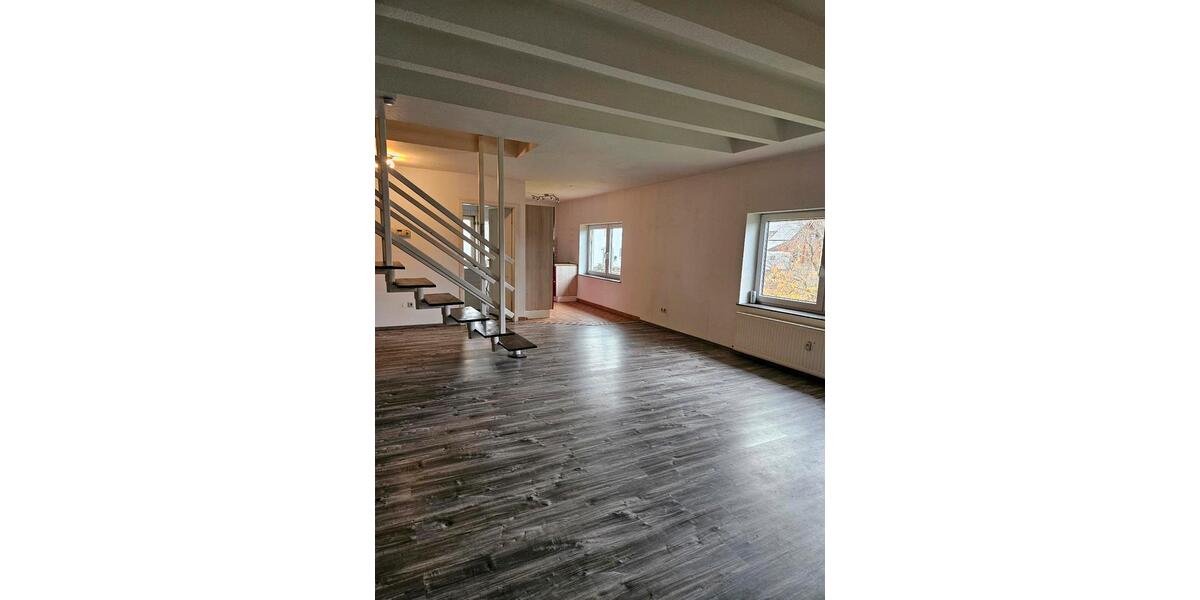 Etagenwohnung Bausendorf - 4 Zimmer, 92 m&sup2;, 835&euro; | Angebot:25402016