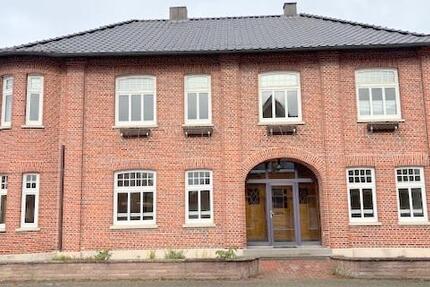 Haus Werlte - 9 Zimmer, 373 m&sup2;, 2.000&euro; | Angebot:23598638