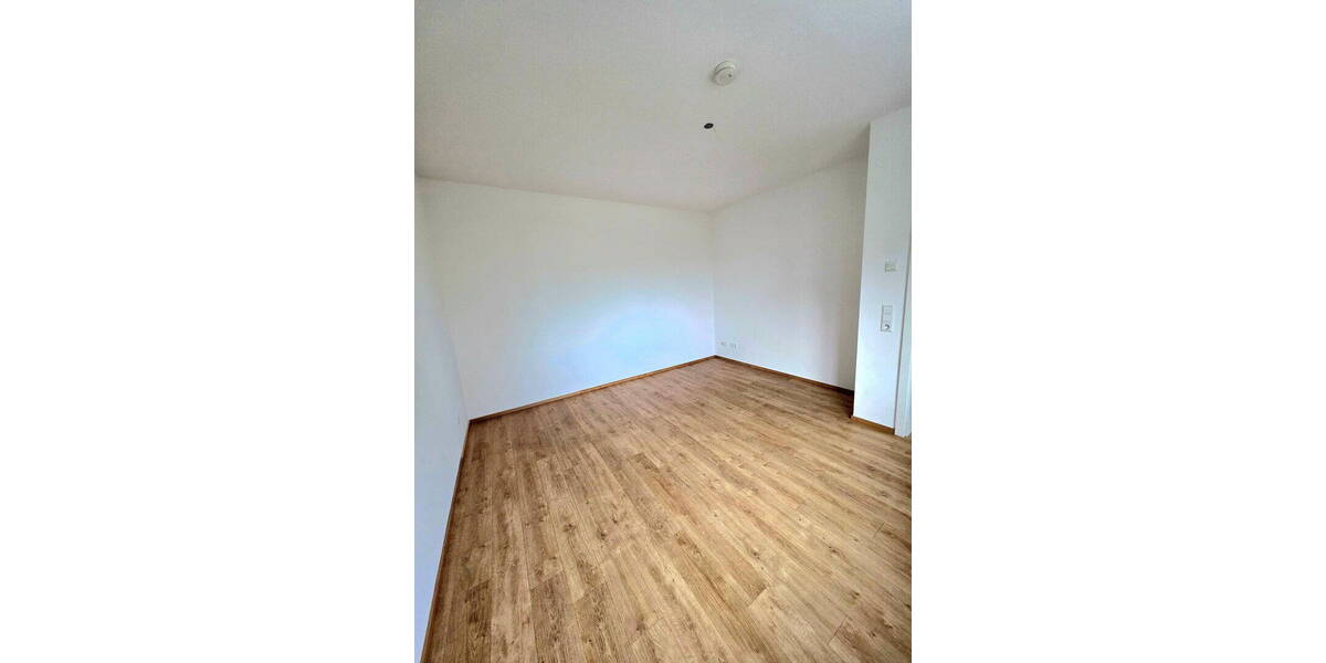 Etagenwohnung Waldshut-Tiengen Waldshut - 2 Zimmer, 69 m&sup2;, 980&euro; | Angebot:26197818