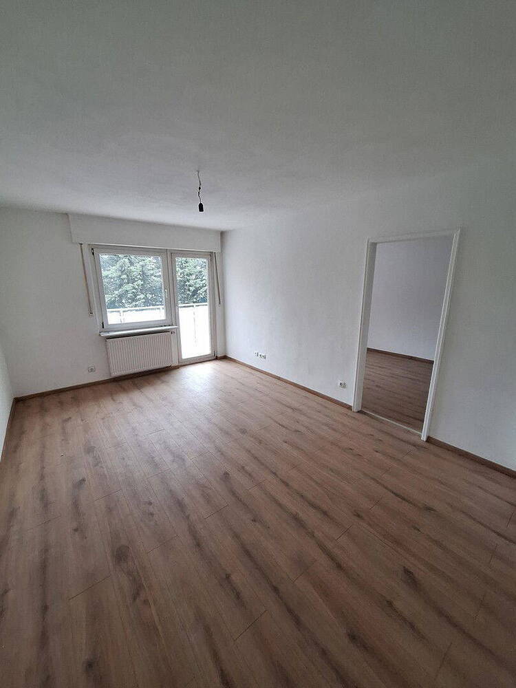 Bezug nach Sanierung - 2ZKB mit Balkon und EBK