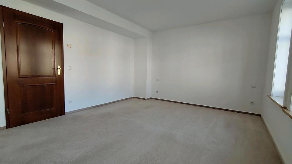 Etagenwohnung Sondershausen - 2 Zimmer, 76 m&sup2;, 530&euro; | Angebot:25403885