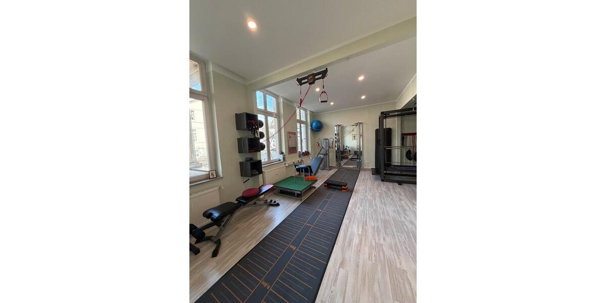 Miete repräsentative Gewerbefläche in denkmalgeschütztem Gebäude zimmer