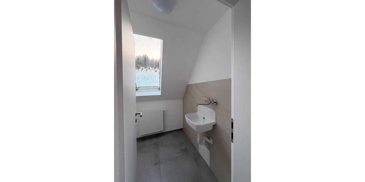 Dachgeschoßwohnung Floh-Seligenthal Seligenthal - 2.5 Zimmer, 65 m&sup2;, 650&euro; | Angebot:25916190