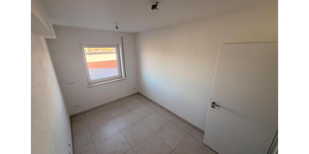 Etagenwohnung Simbach am Inn - 3 Zimmer, 104 m&sup2;, 730&euro; | Angebot:26091504