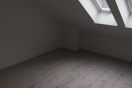 Moderne 2-Zimmer-Dachgeschosswohnung (55 m²) mit Garage 2 zimmer