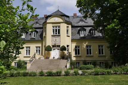 Wohnen auf Zeit Jördenstorf - 2 Zimmer, 300 m&sup2;, 100&euro; | Angebot:26349897