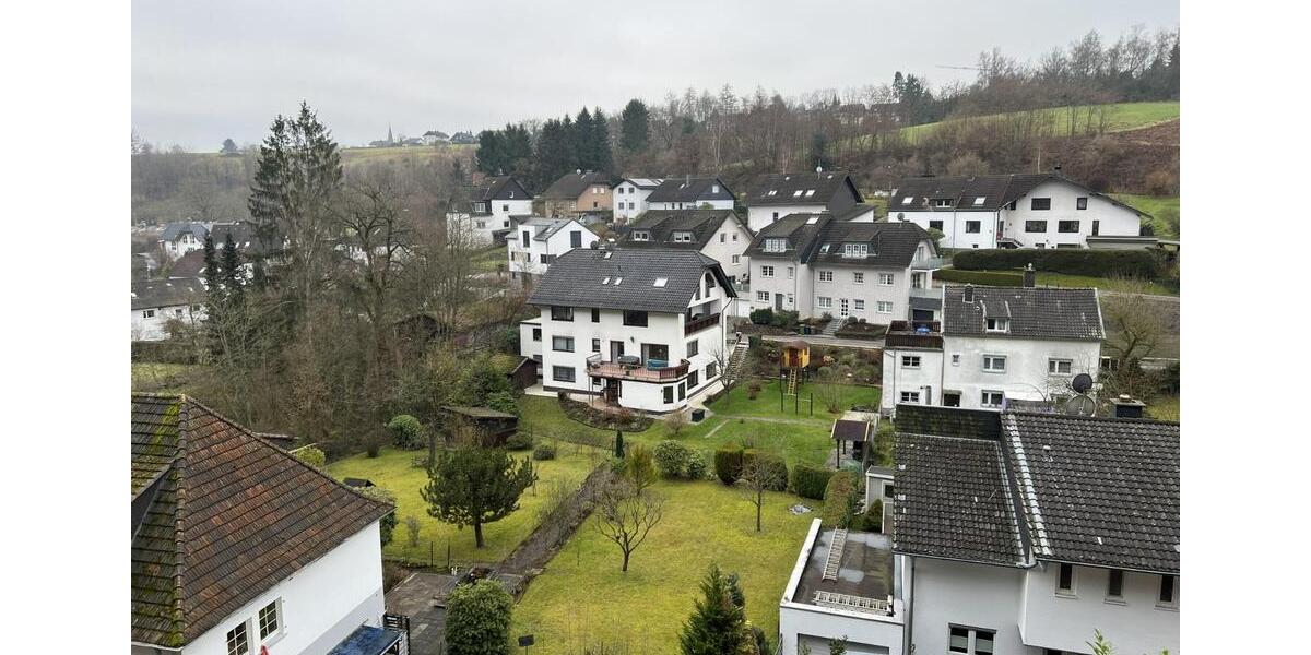 Dachgeschoßwohnung Lohmar - 2 Zimmer, 69 m&sup2;, 600&euro; | Angebot:24868554