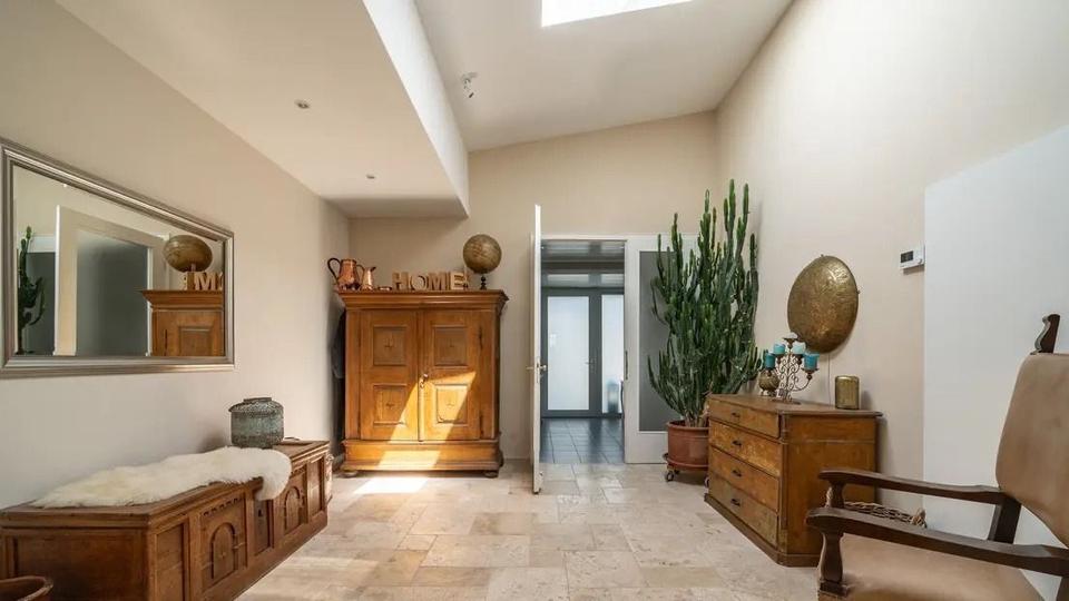 Wohnen auf Zeit Taunusstein - 3 Zimmer, 126 m&sup2;, 2.000&euro; | Angebot:26218137