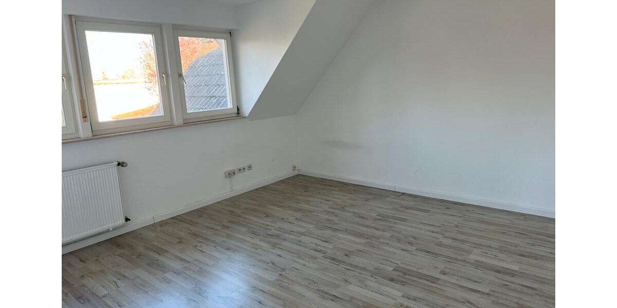 Villa Gronau (Westfahlen) - 10 Zimmer, 300 m&sup2;, 2.500&euro; | Angebot:26510920