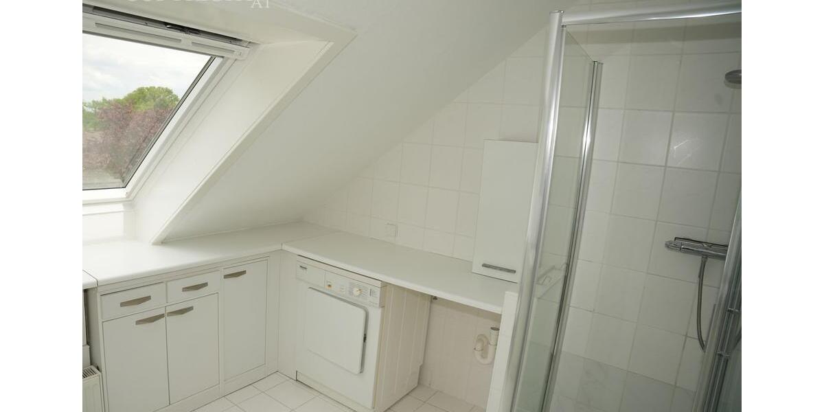 Dachgeschoßwohnung Buxtehude - 2.5 Zimmer, 76 m&sup2;, 690&euro; | Angebot:26624645