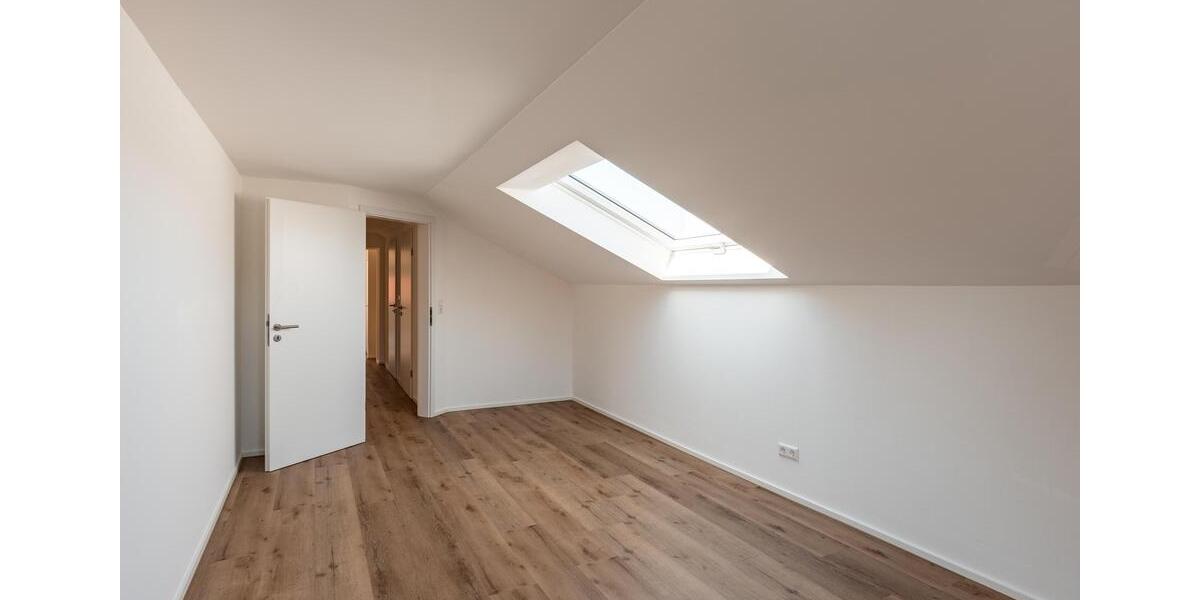 Dachgeschoßwohnung Nesselwang - 3 Zimmer, 96 m&sup2;, 1.010&euro; | Angebot:25614554