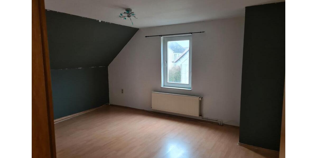 Terrassenwohnung Stadtoldendorf - 5 Zimmer, 180 m&sup2;, 900&euro; | Angebot:26261959
