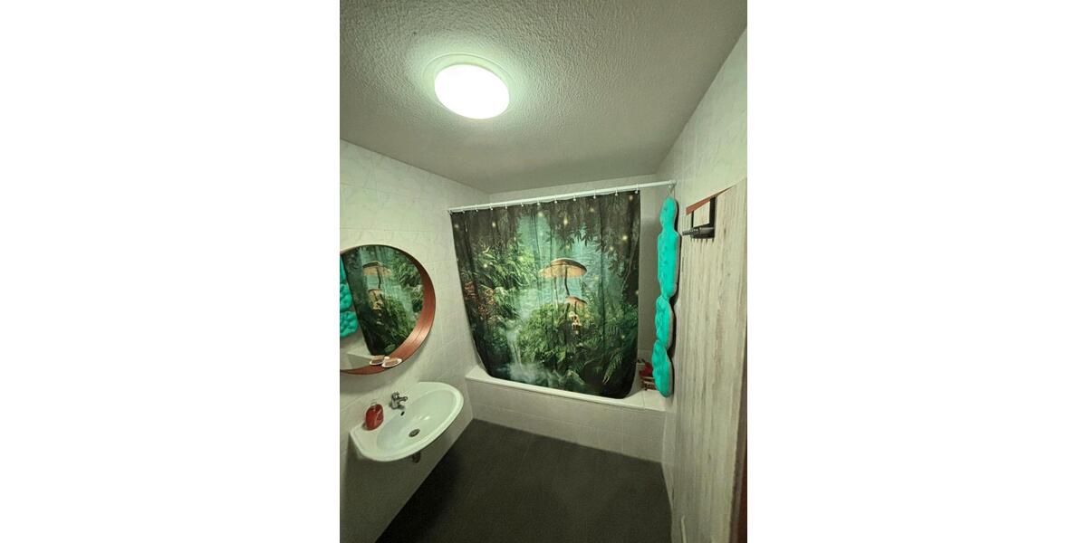 Etagenwohnung Zwönitz - 3 Zimmer, 73 m&sup2;, 430&euro; | Angebot:24981259