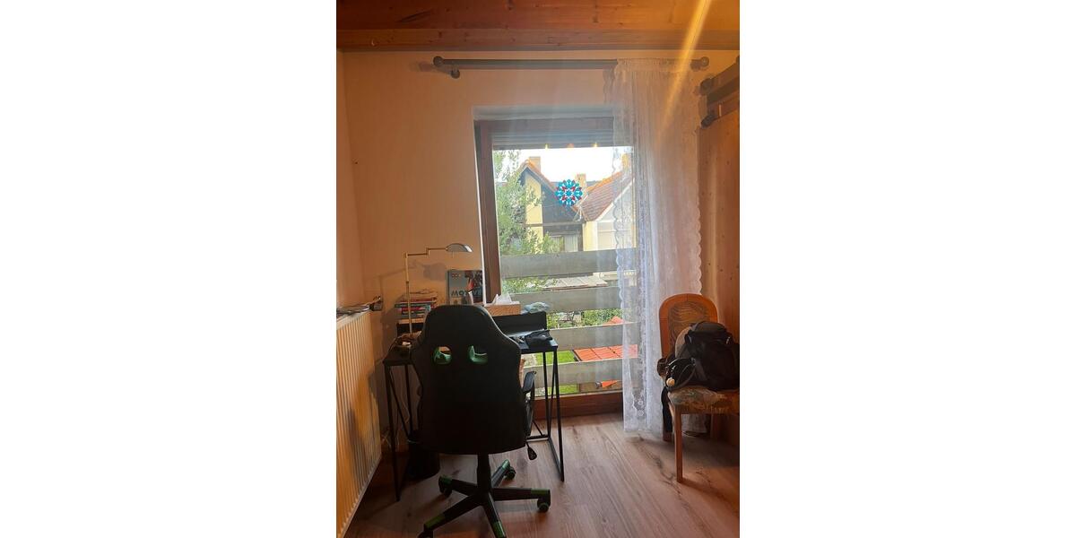 Etagenwohnung Kösching - 4 Zimmer, 160 m&sup2;, 480&euro; | Angebot:25996055