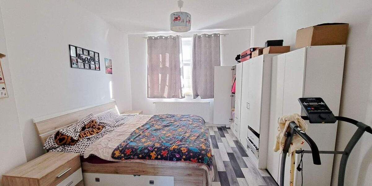Etagenwohnung Bremerhaven Lehe - 3 Zimmer, 80 m&sup2;, 590&euro; | Angebot:25749036