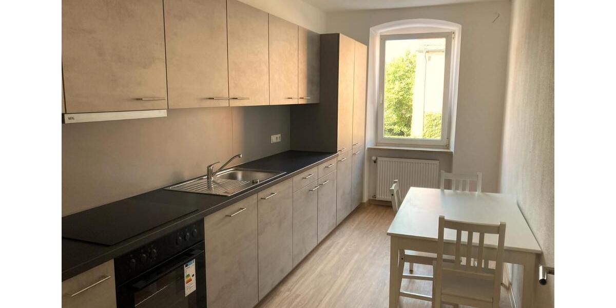 Etagenwohnung Deggendorf - 5 Zimmer, 140 m&sup2;, 590&euro; | Angebot:26036116