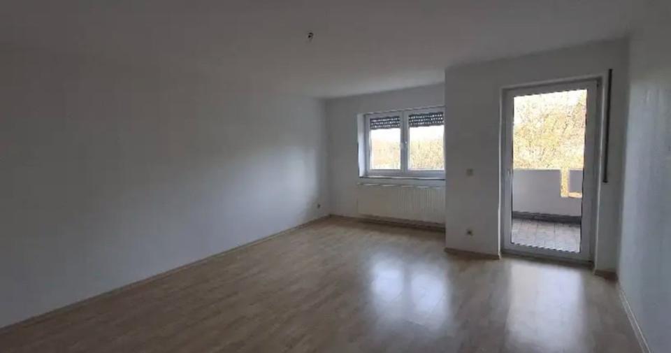 Etagenwohnung Demmin - 3 Zimmer, 76 m&sup2;, 495&euro; | Angebot:24437430