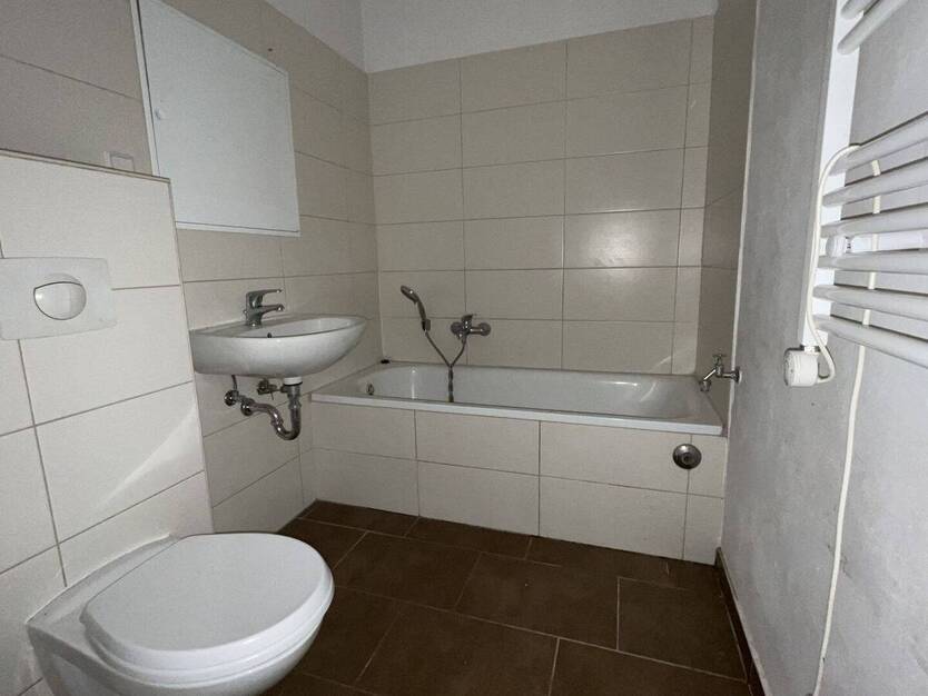 Citylife - 4-Raum-Wohnung - Saniertes Bad 4 zimmer