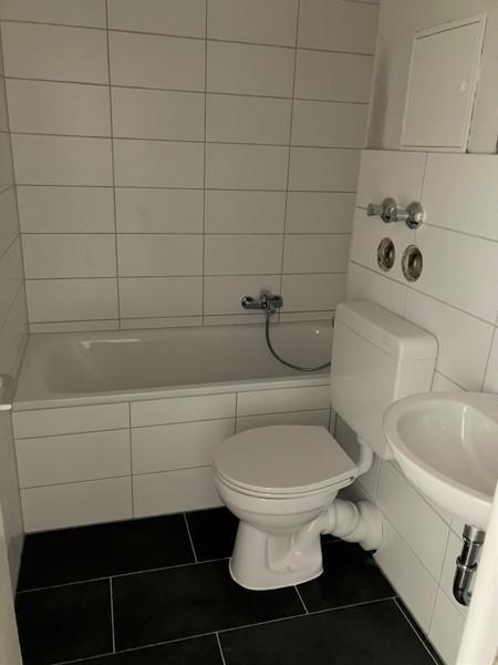 Sanierte 1 Zimmerwohnung mit Balkon zimmer