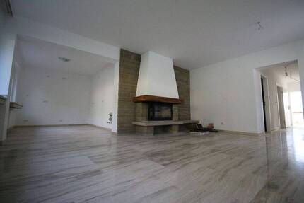 Exklusives Wohnen am Ischeland - TraumWohnung mit 2 Terrassen, Kamin, Garten und Garage!