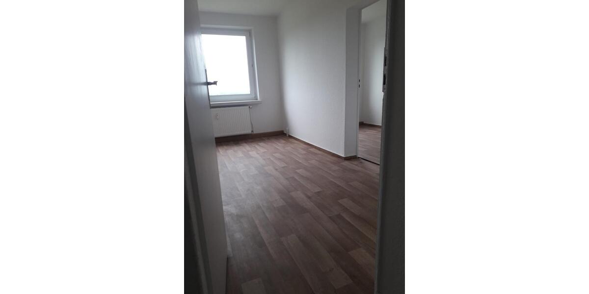 Hochparterre Löcknitz - 3 Zimmer, 66 m&sup2;, 326&euro; | Angebot:12327147