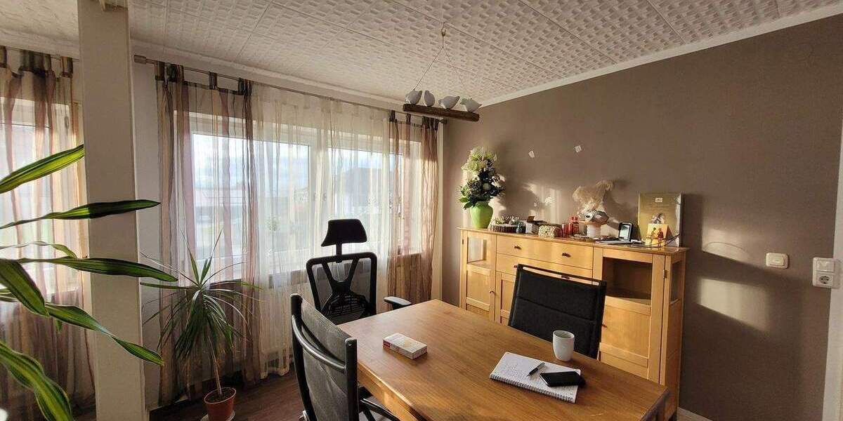 Etagenwohnung Giebelstadt Euerhausen - 4 Zimmer, 113 m&sup2;, 860&euro; | Angebot:24621031