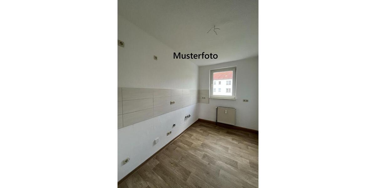 Etagenwohnung Gräfenhainichen - 3 Zimmer, 60 m&sup2;, 425&euro; | Angebot:21607506