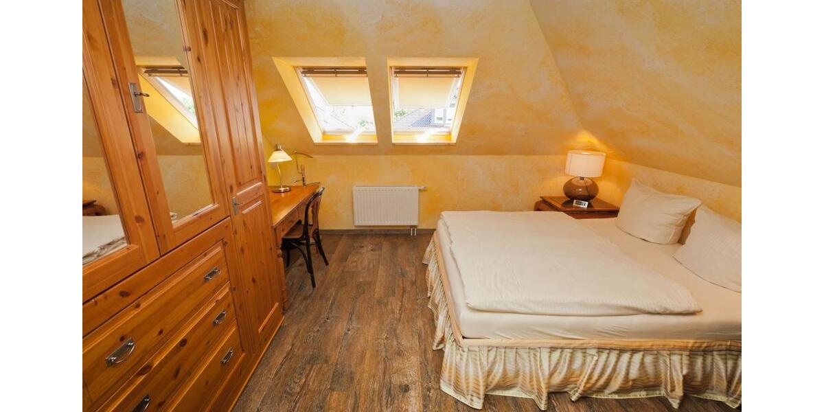 Dachgeschoßwohnung Neustadt in Holstein - 2 Zimmer, 61 m&sup2;, 980&euro; | Angebot:25934968