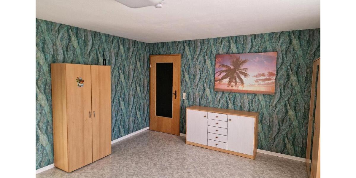 Wohnen auf Zeit Hessisch Oldendorf - 3 Zimmer, 109 m&sup2;, 350&euro; | Angebot:24746977