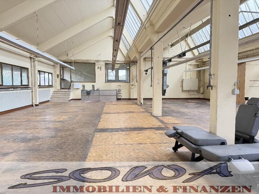 Wohnhaus mit Innenpool und Sauna in einer guten Lage in Gaimersheim, mit Gewerbefläche - Ein Objekt von Ihrem Immobilienpartner SOWA Immobilien und Finanzen 1 zimmer