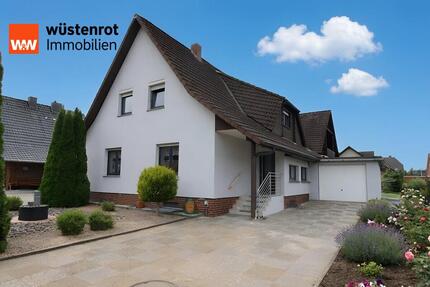 Haus Holdorf - 9 Zimmer, 190 m&sup2;, 1.250&euro; | Angebot:25836736