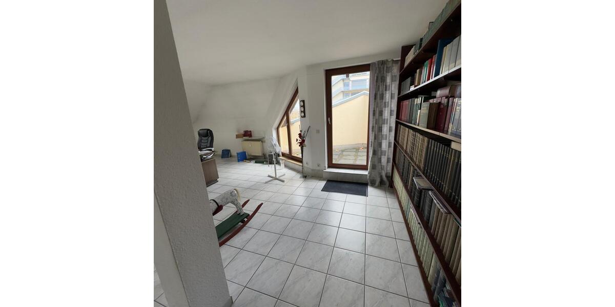 Dachgeschoßwohnung Bad Kreuznach Bad Münster am Stein-Ebernburg - 4.5 Zimmer, 170 m&sup2;, 1.050&euro; | Angebot:25963038