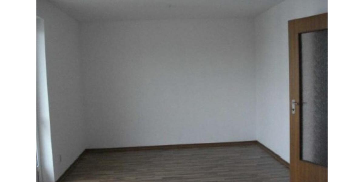 Etagenwohnung Hainichen - 1 Zimmer, 33 m&sup2;, 170&euro; | Angebot:24750029