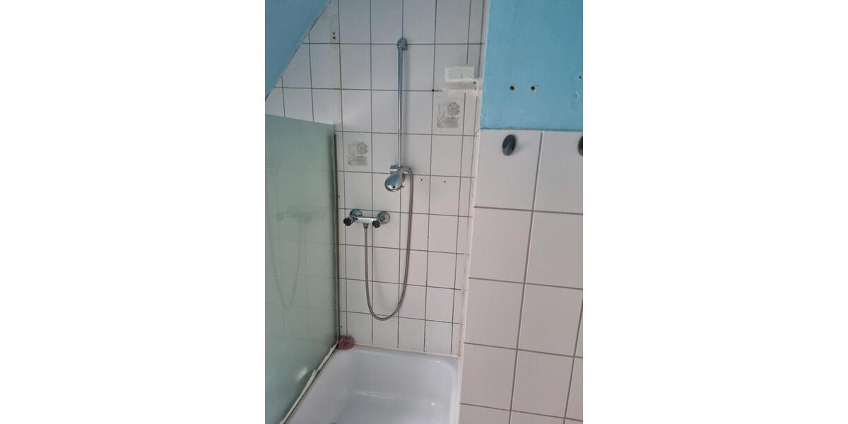 Dachgeschoßwohnung Siegen Weidenau - 4 Zimmer, 80 m&sup2;, 400&euro; | Angebot:25924138
