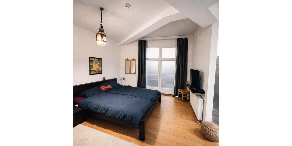 Erdgeschoßwohnung Erfurt - 4 Zimmer, 194 m&sup2;, 1.990&euro; | Angebot:25790850