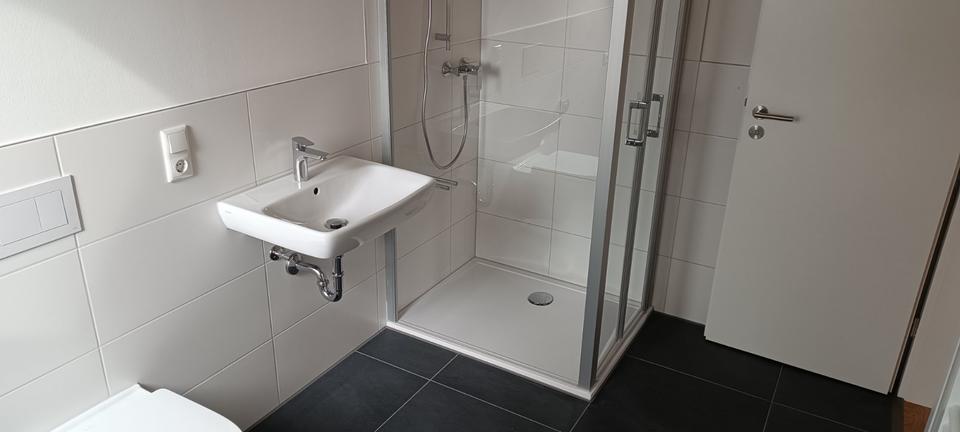 Dachgeschoßwohnung Oettingen in Bayern - 3 Zimmer, 92 m&sup2;, 1.200&euro; | Angebot:24875620