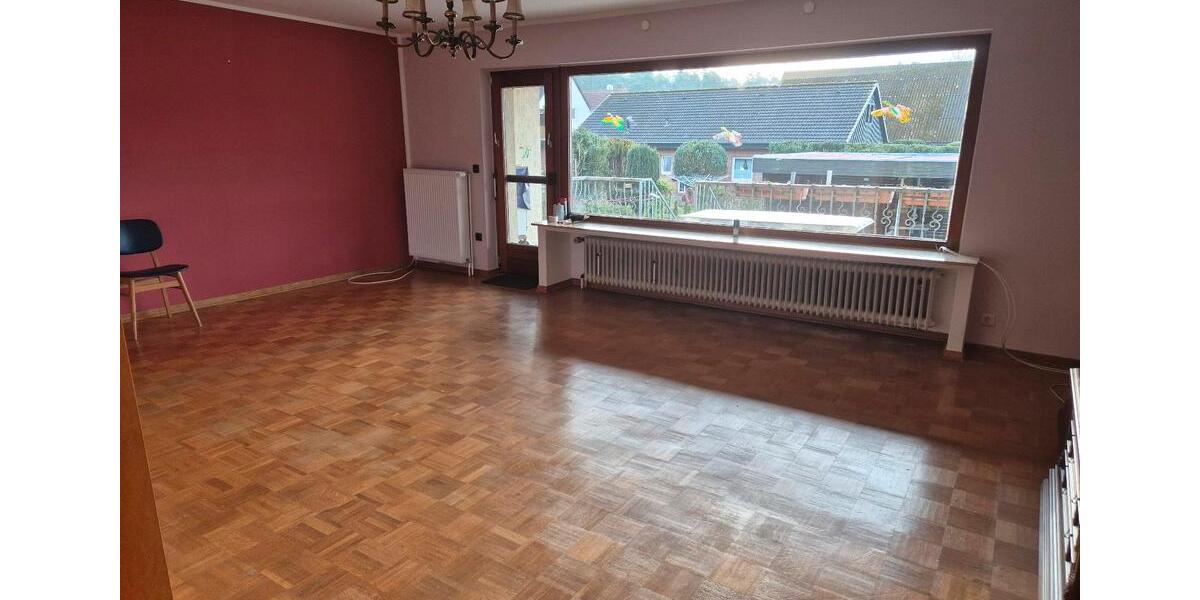 Erdgeschoßwohnung Hambühren - 4 Zimmer, 120 m&sup2;, 1.200&euro; | Angebot:26014275