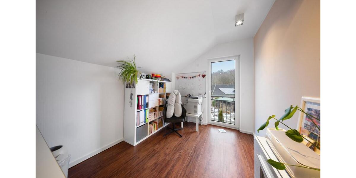 Einfamilienhaus Breiholz - 5 Zimmer, 168 m&sup2;, 2.100&euro; | Angebot:26574576
